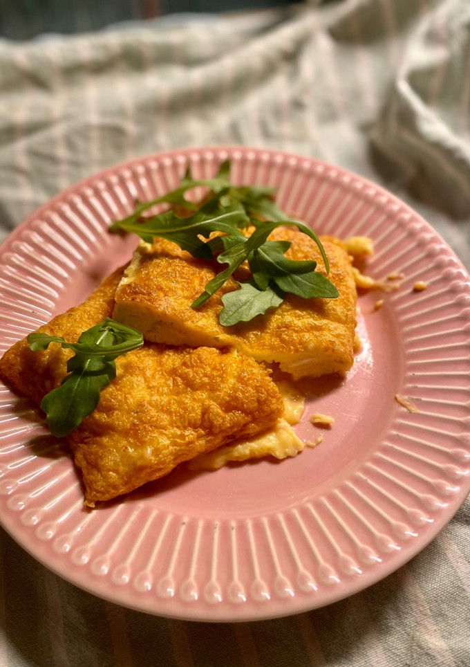 Una foto de Omelette o tortilla francesa en freidora de aire