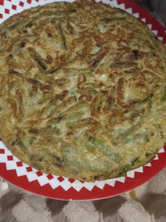 Una foto de Tortilla de espárragos verdes