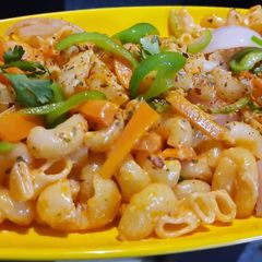 Peri veggies mayo pasta A picture of Peri veggies mayo pasta.