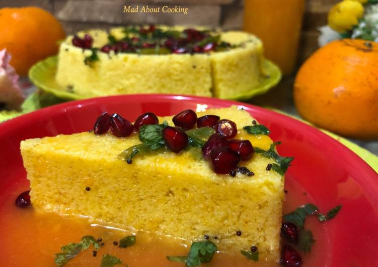 Recipe of Quick Orangey Besan Dhokla – No Sugar