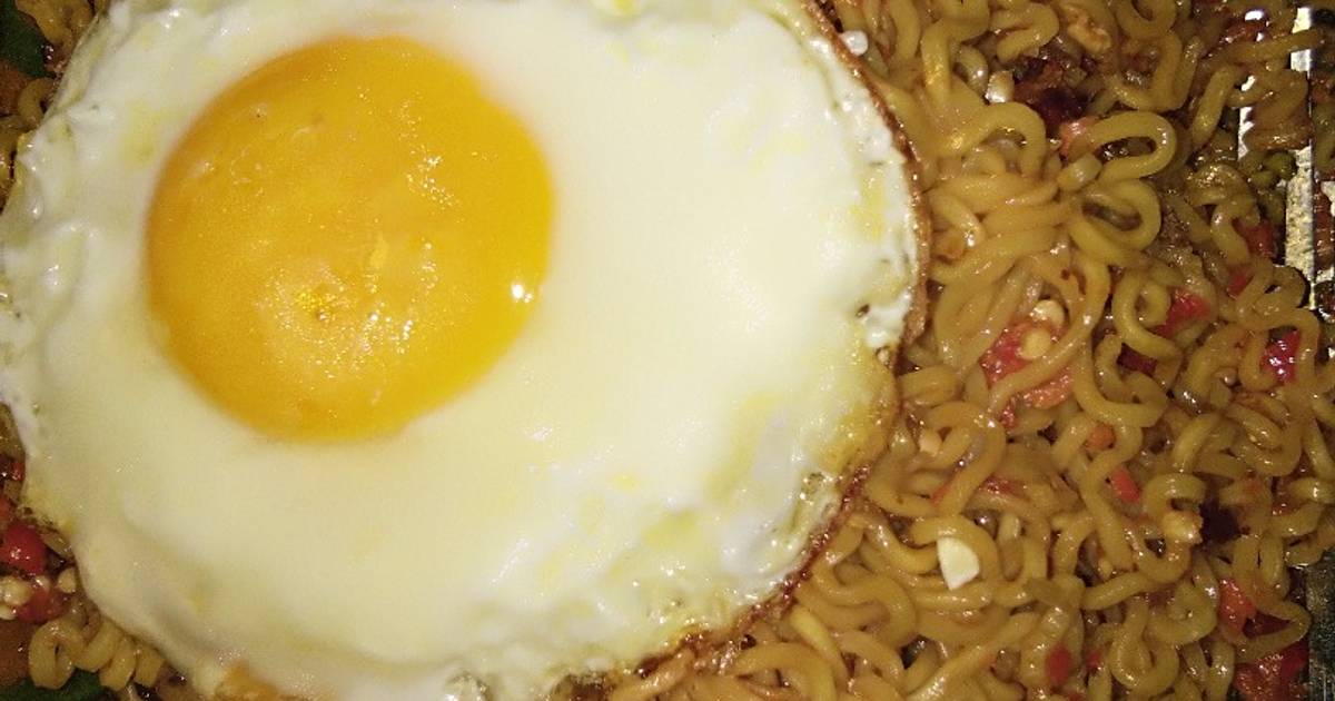 Resep Mie Pedas Abang Adek Level Ganas Oleh Derra Rahmawati F A Cookpad