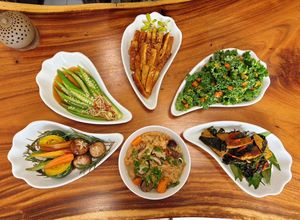 Hình của món Mâm cơm chay ngày Tết siêu đơn giản.