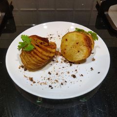 A picture of Hasselback / Baked Potato.