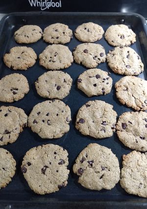 Una foto de Galletas de girasol con chocolate