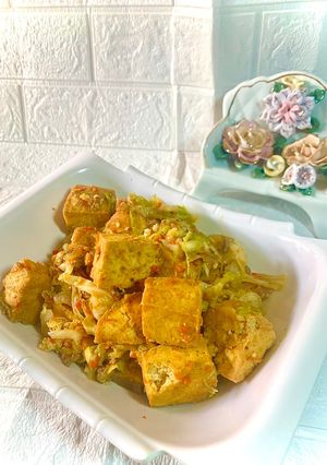 Awara da sauce din cabbage da minced meat ainihin hoton girkin