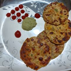 A picture of Vegetable Coin Paratha.
