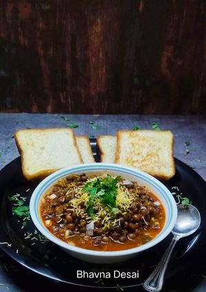 A picture of તુવેર ના ટોઠા.(Tuver na Thotha Recipe in Gujarati).