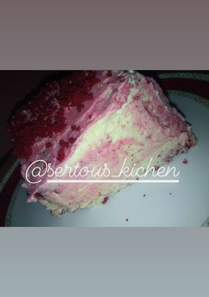 A picture of Red velvet cake.