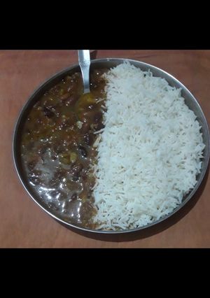 राजमा चावल (Rajma chawal recipe in Hindi) रेसिपी मुख्य फोटो