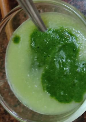 A picture of Cucumber chutney.