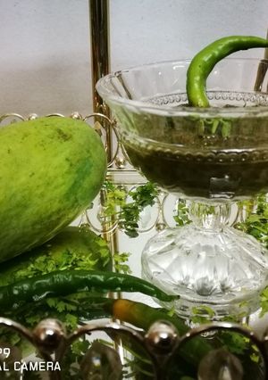 A picture of Raw mango chutney.