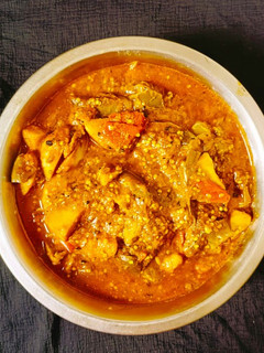 बैंगन आलू की सब्जी (Baingan aloo ki sabzi recipe in hindi) रेसिपी मुख्य फोटो