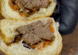 Bánh Mì Bò Nướng Sả