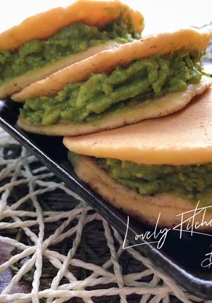 酪梨糙米漿銅鑼燒 的食譜成品照片