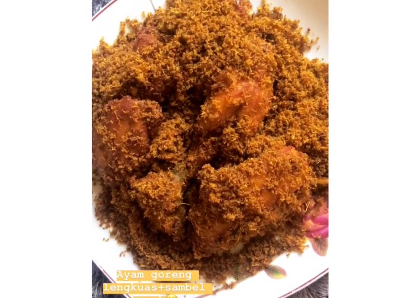 Langkah Mudah untuk Menyiapkan Ayam goreng lengkuas + sambal korek yang
Enak Banget