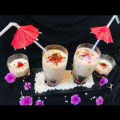 Sabudaana (sago) faluda A picture of Sabudaana (sago) faluda.