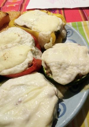 Una foto de Pimientos y zapallitos rellenos livianitos al horno