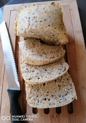 A picture of Machine Bread.