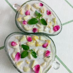 A picture of Yogurt fruit salad.