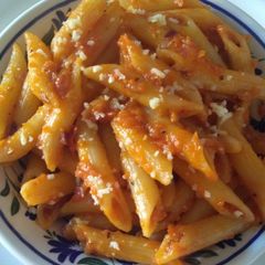 A picture of Red Sauce pasta.