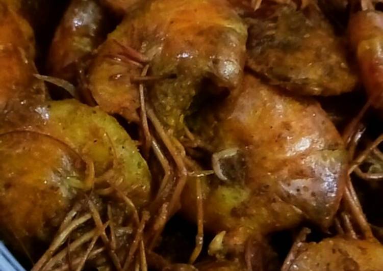 Resep Udang Goreng Kunyit | Bahan Membuat Udang Goreng Kunyit Yang Enak dan Simpel