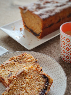 Una foto de Bizcocho integral de espelta con mandarina y chocolate
