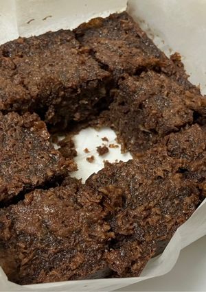 免洗模具、製作無麵粉，椰子燕麥布朗尼 的食譜成品照片