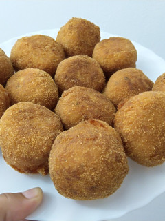 Una foto de Croquetas de arroz