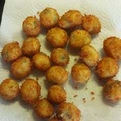Foto principal de Croquetas de "Pimientos de Padrón" unas pican y otras no