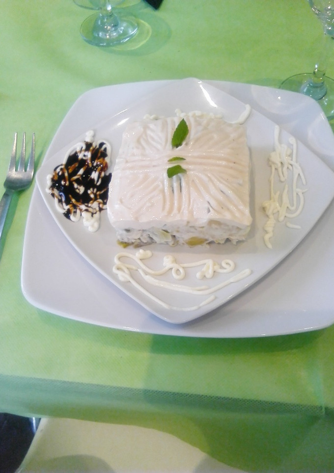 Una foto de Ensalada de merluza