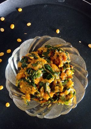 મેથીની લોટ વાળી ભાજી (Methi Besan Shak Recipe In Gujarati) રેસીપી મુખ્ય ફોટો