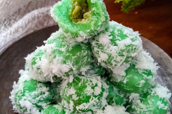 Cara Gampang Menyiapkan Klepon Simpel