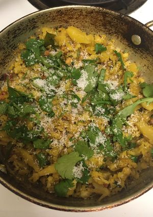 A picture of Kaanda Poha (spiced flattened rice)#mycookbook.