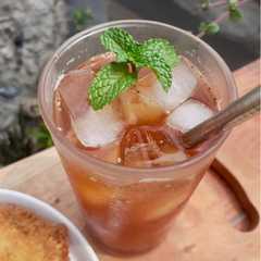 A picture of Ice Strawberry Mint Tea.
