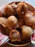 Sicilian Sfinci (Fried Dough with Raisins)