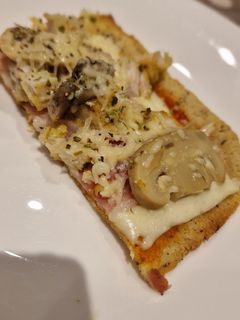 Una foto de Arepizza 🍕🍕