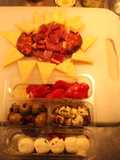 Picada, sol escuchando Crimson, con auriculares de cantimpalo truchicimo