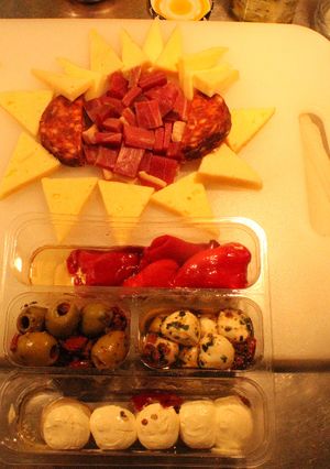 Una foto de Picada, sol escuchando Crimson, con auriculares de cantimpalo truchicimo