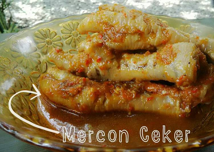 Ceker Mercon Goreng