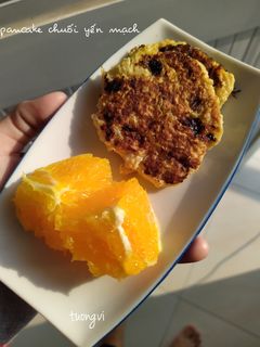 Hình của món Pancake chuối yến mạch.