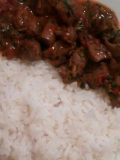 A picture of Wet-Fried liver with Boiled rice.