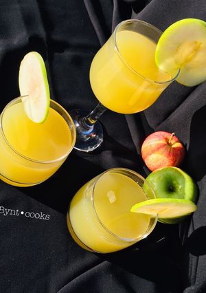 A picture of GᖇEEᑎ ᗩᑭᑭᒪE 🍹.