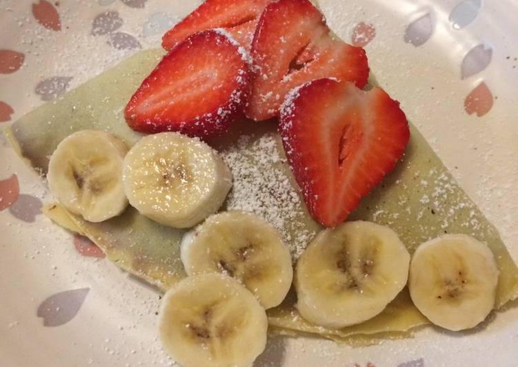 Basic Crepe with strawberry banana Nutella spread Basic Crepe with strawberry banana Nutella spread