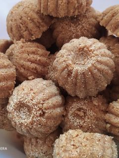 ચુરમા ના લાડુ (Churma Ladoo Recipe In Gujarati) રેસીપી મુખ્ય ફોટો