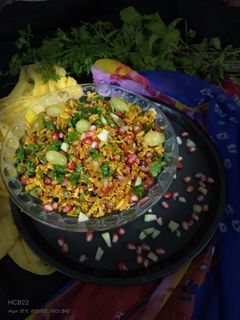 મમરા ની ચટપટી (Mamara Chatpati Recipe In Gujarati) રેસીપી મુખ્ય ફોટો