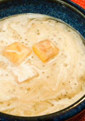 A picture of Taro and Sago with Coconut Milk.