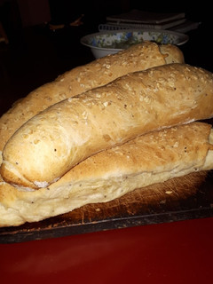 Una foto de Pan tipo Subway de avena y miel (panificadora atma)