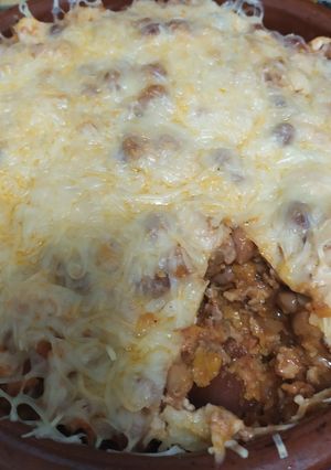 A picture of Nachos with Chili (Adrián harana).