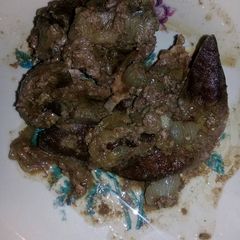 A picture of Liver with onion.