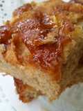 Apfelkuchen mit Aprikosen-Marmelade-Glasur